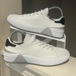 Mark Nason - Skechers - Los Angeles Alpha Cup Saily Sneakers Women Size 7